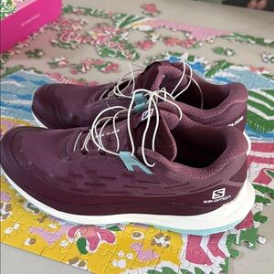 Salomon Women's hiking trail Shoes - Purple